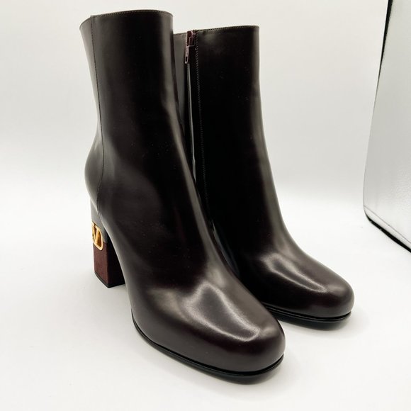 Valentino Garavani VLogo Heritage Leather VLogo-Heel Booties Made in Italy Sz 40 - Picture 3 of 14